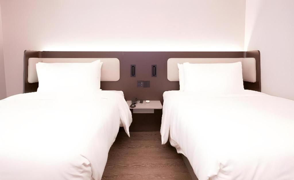 Hanting Hotel Beijing Wangfujing Exterior photo